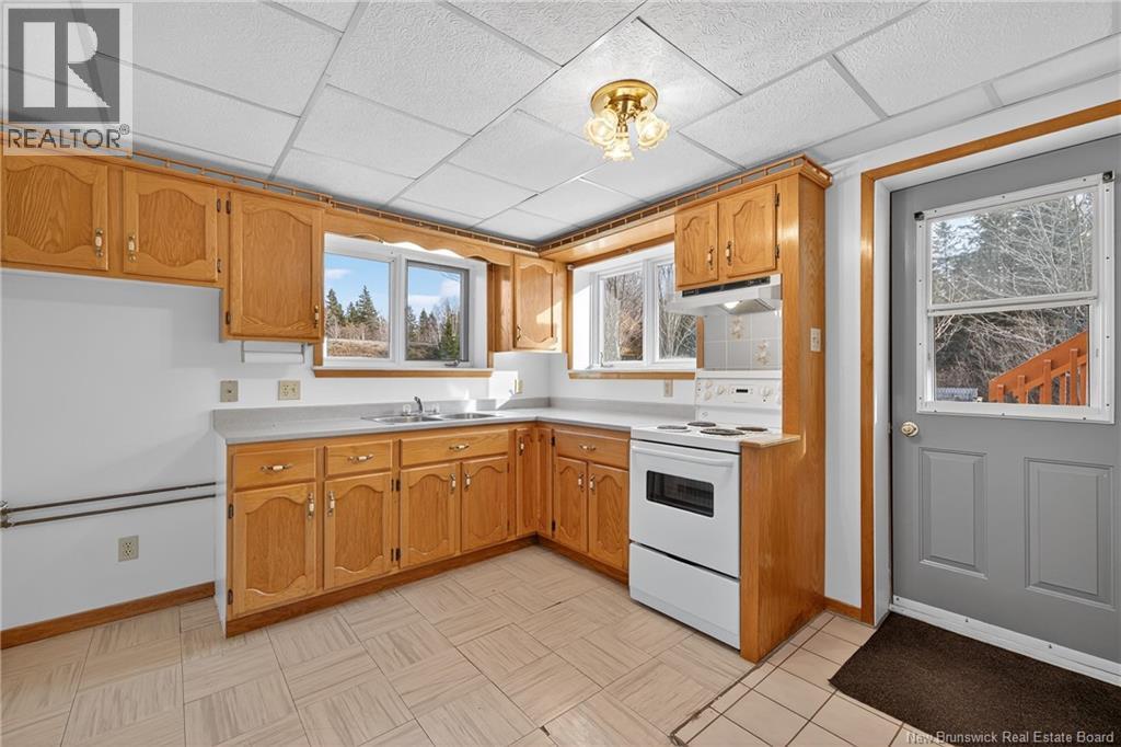 309 Morrison, Beresford, New Brunswick  E8K 2H8 - Photo 16 - NB130214