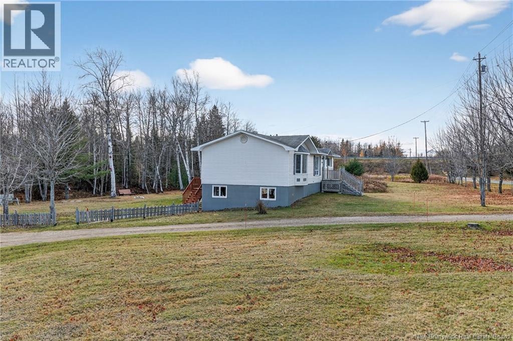 309 Morrison, Beresford, New Brunswick  E8K 2H8 - Photo 3 - NB130214