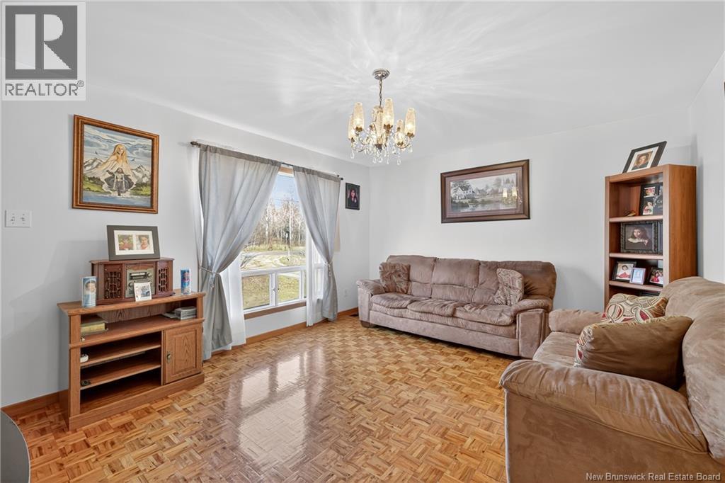 309 Morrison, Beresford, New Brunswick  E8K 2H8 - Photo 32 - NB130214