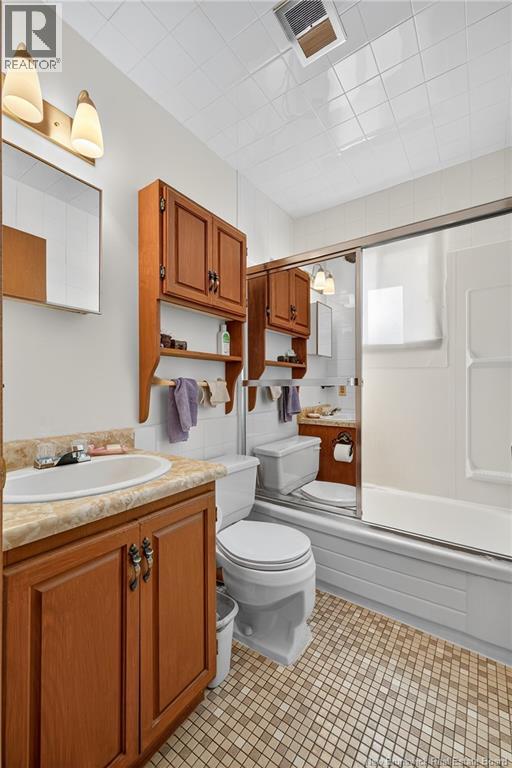 309 Morrison, Beresford, New Brunswick  E8K 2H8 - Photo 37 - NB130214