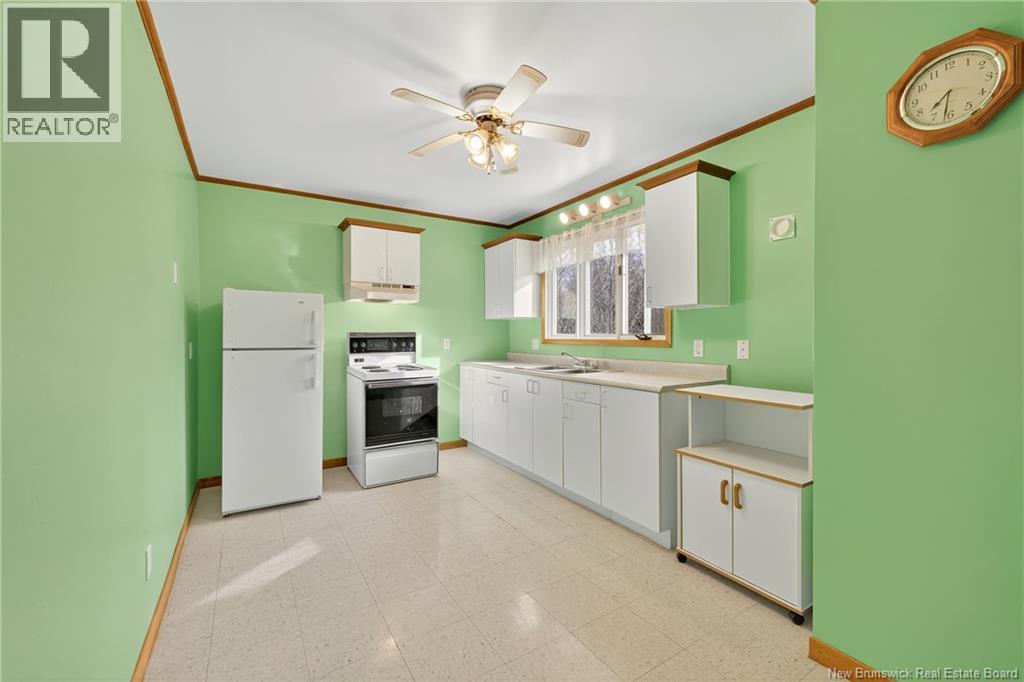 309 Morrison, Beresford, New Brunswick  E8K 2H8 - Photo 47 - NB130214