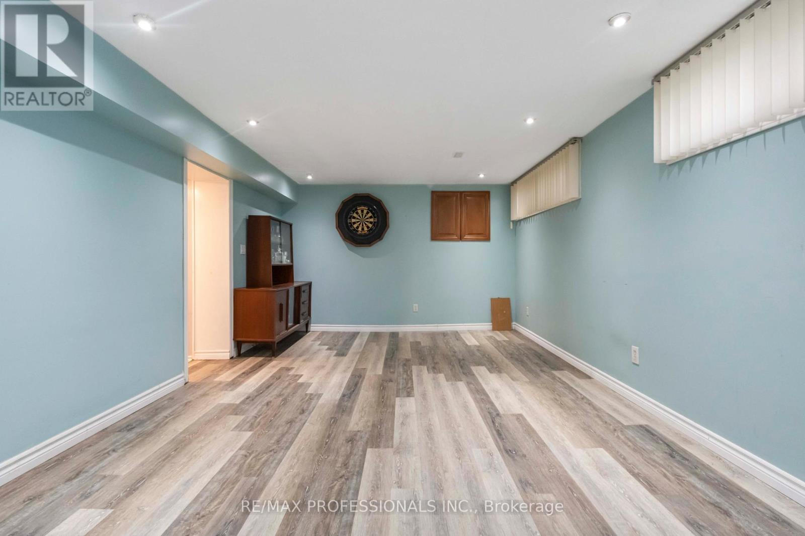 21 Caulfield Road, Toronto, Ontario  M9W 1X1 - Photo 17 - W12179137