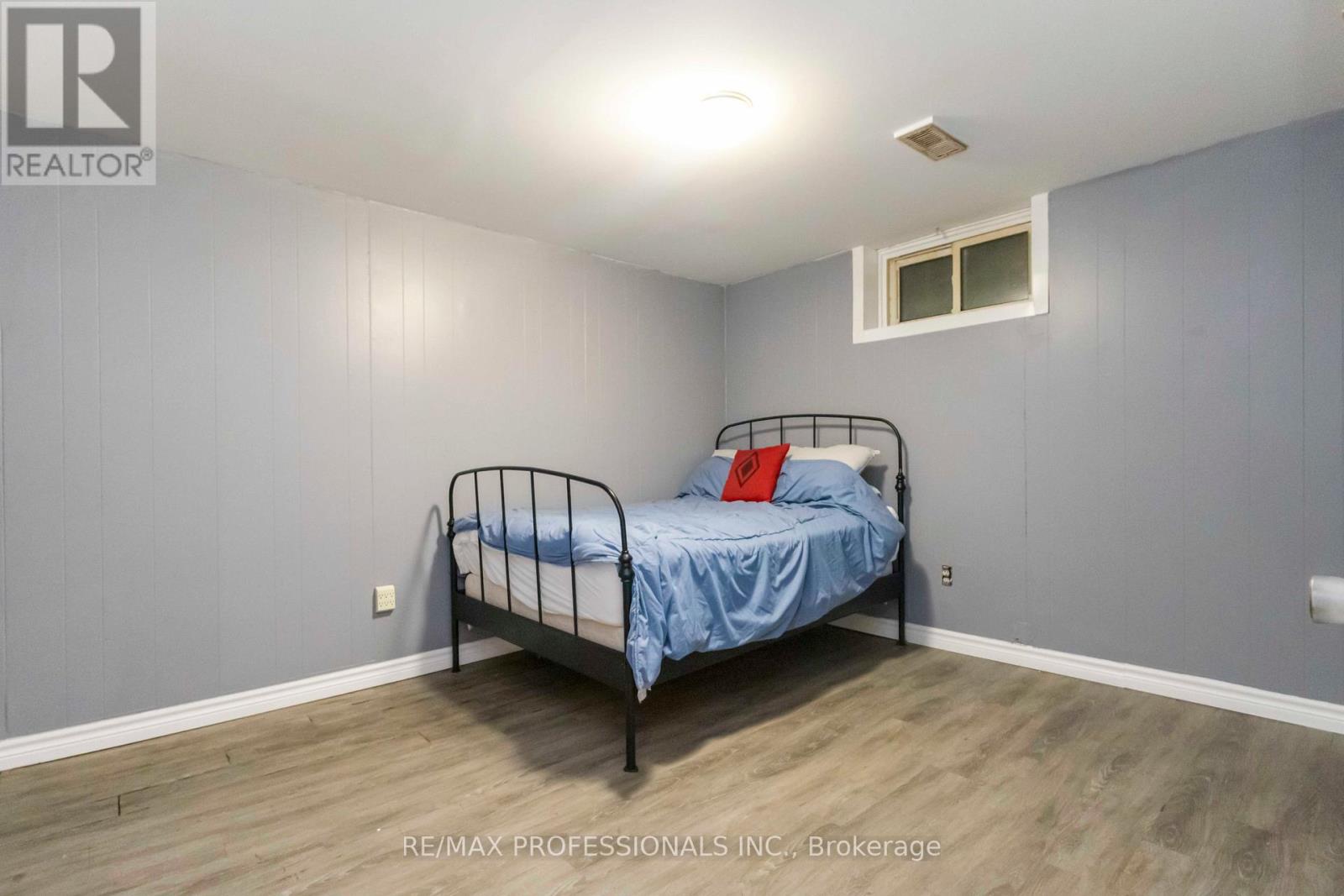 21 Caulfield Road, Toronto, Ontario  M9W 1X1 - Photo 19 - W12179137