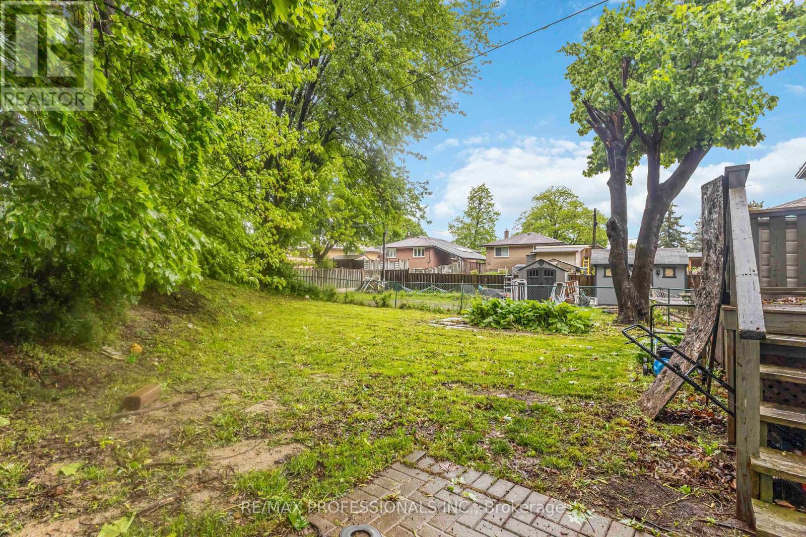 21 Caulfield Road, Toronto, Ontario  M9W 1X1 - Photo 23 - W12179137