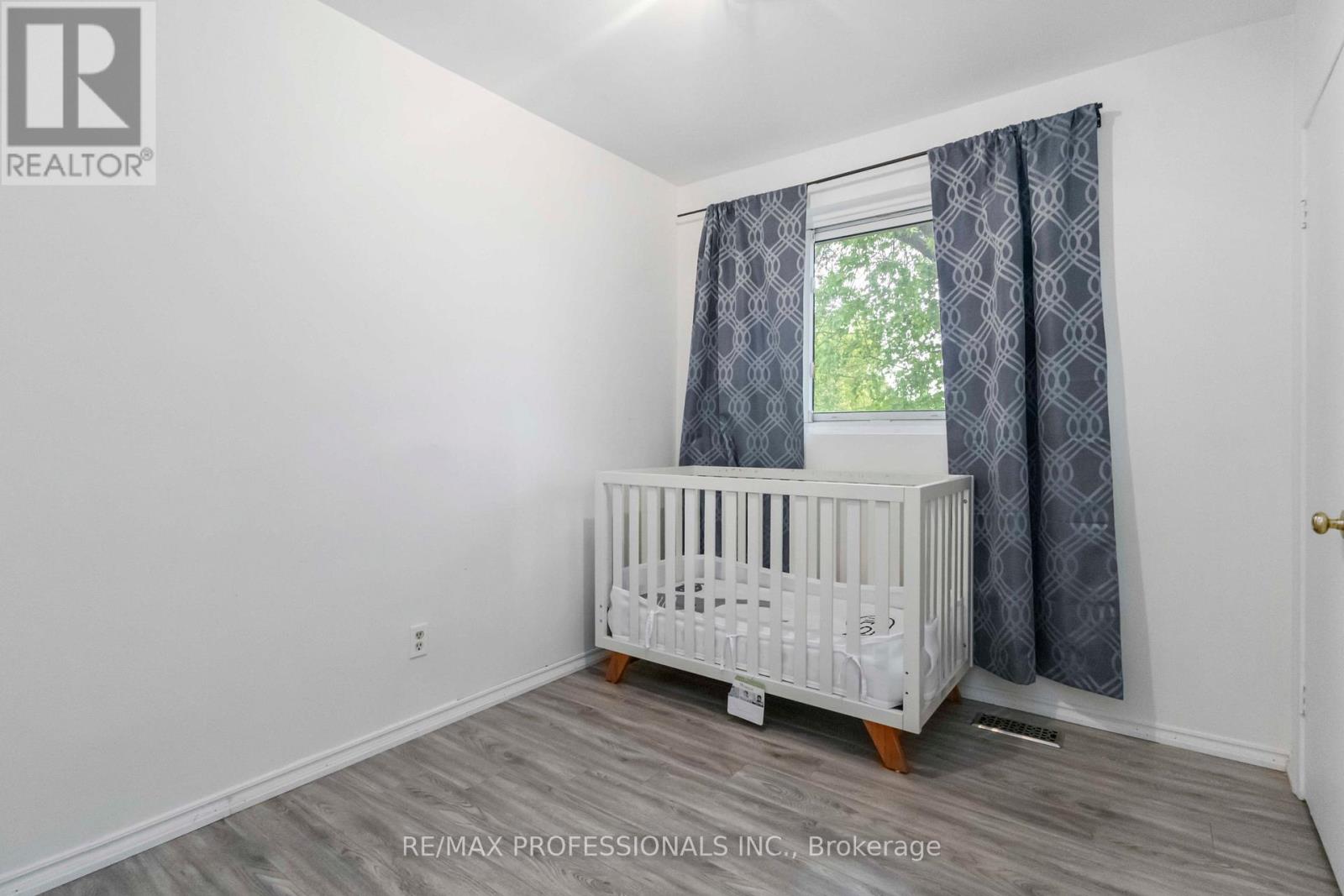 21 Caulfield Road, Toronto, Ontario  M9W 1X1 - Photo 12 - W12179137