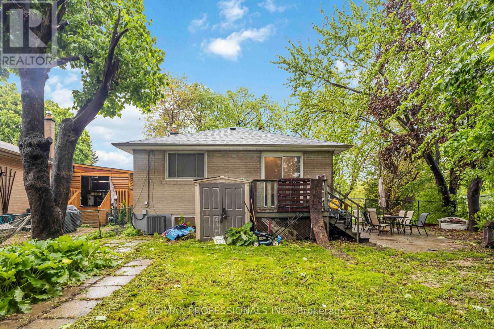 21 Caulfield Road, Toronto, Ontario  M9W 1X1 - Photo 22 - W12179137