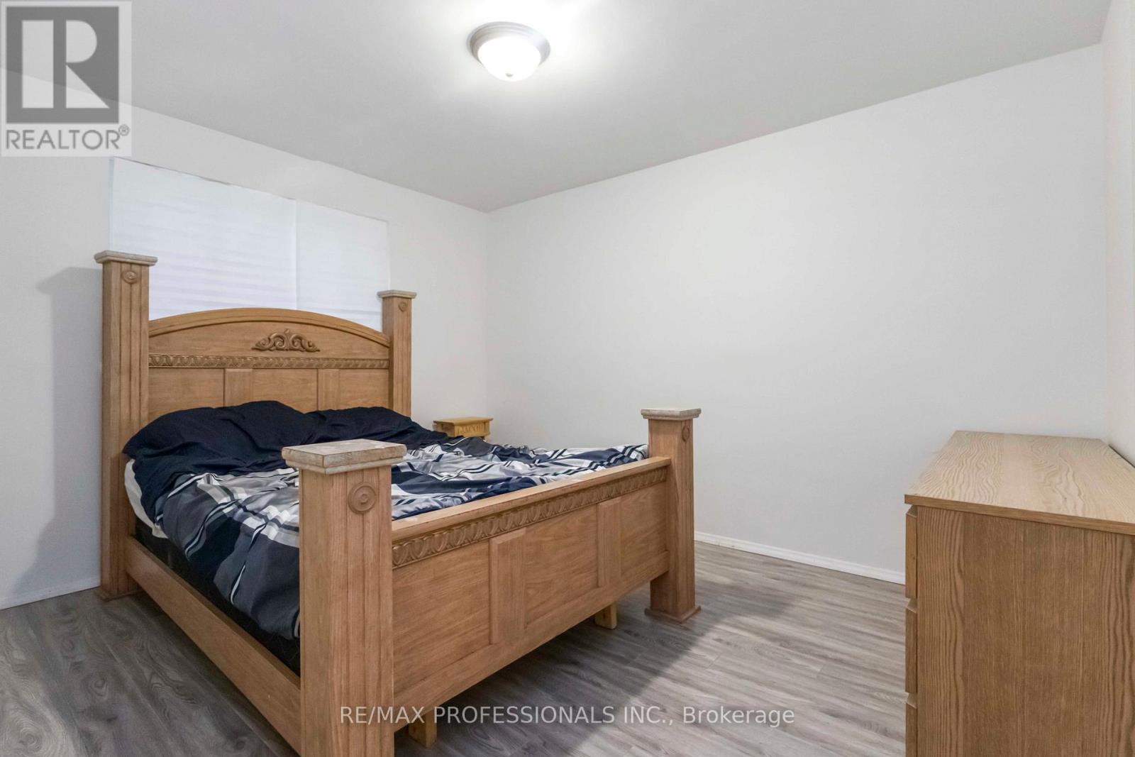 21 Caulfield Road, Toronto, Ontario  M9W 1X1 - Photo 11 - W12179137