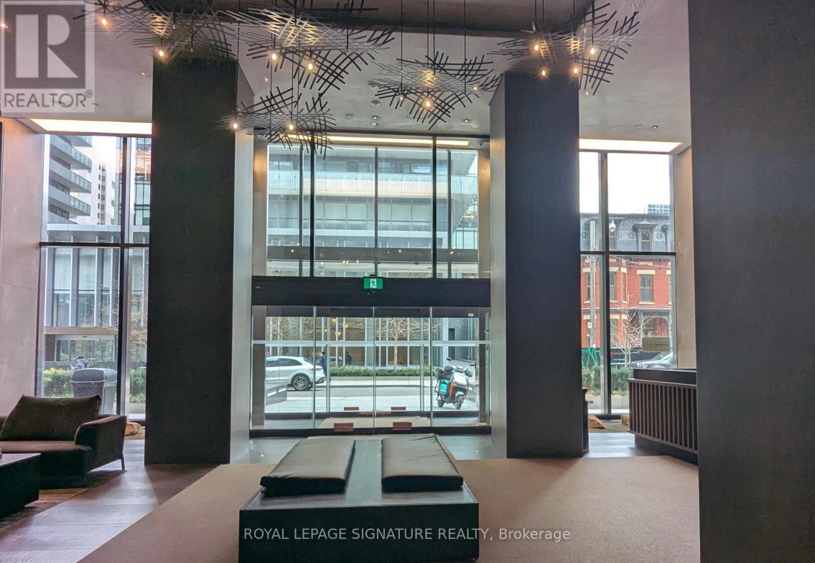 1706 - 55 Charles Street E, Toronto, Ontario M4Y 1S9 - Photo 3 - C12554508