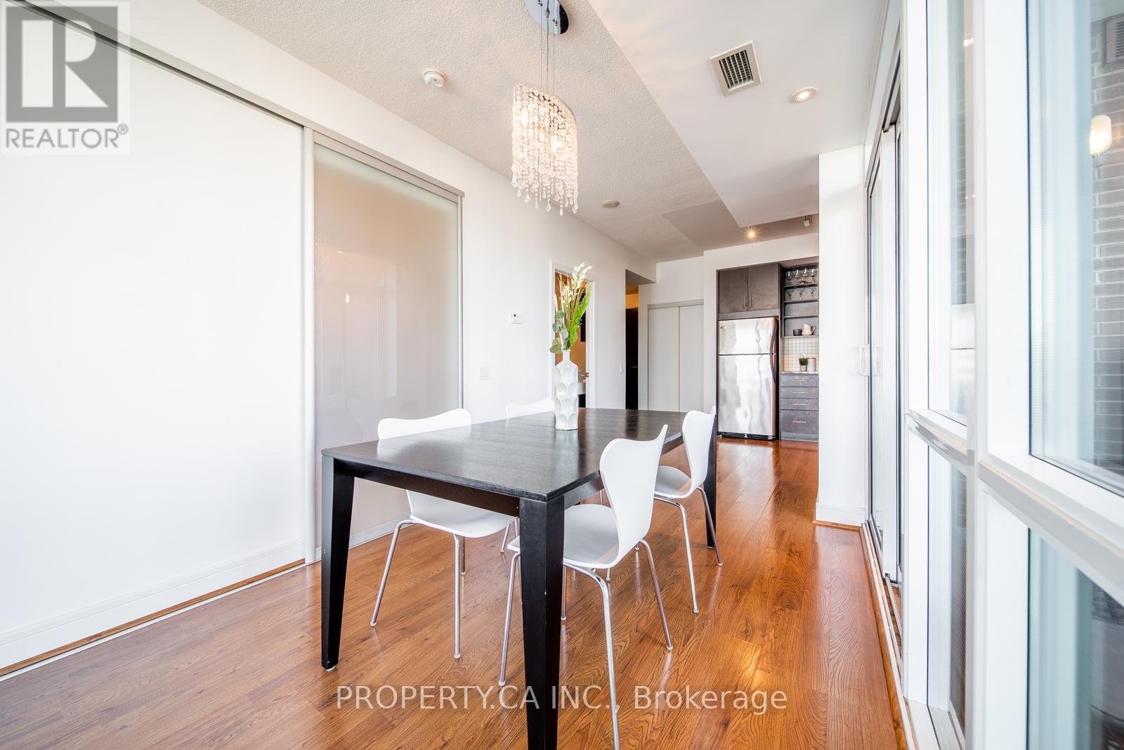 1408 - 112 George Street, Toronto, Ontario  M5A 4C8 - Photo 17 - C12554564