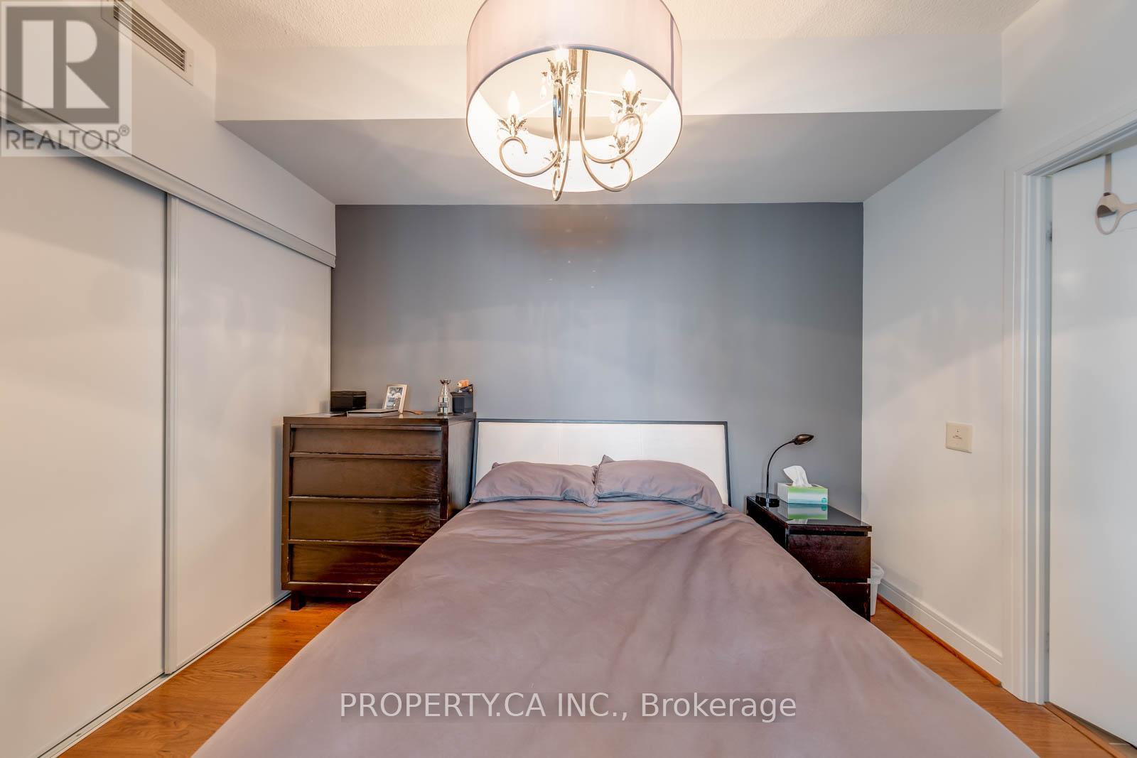 1408 - 112 George Street, Toronto, Ontario  M5A 4C8 - Photo 18 - C12554564