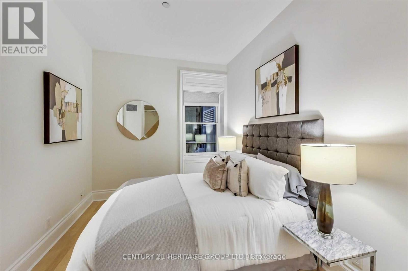 445 - 22 Leader Lane, Toronto, Ontario  M5E 0B2 - Photo 10 - C12554594