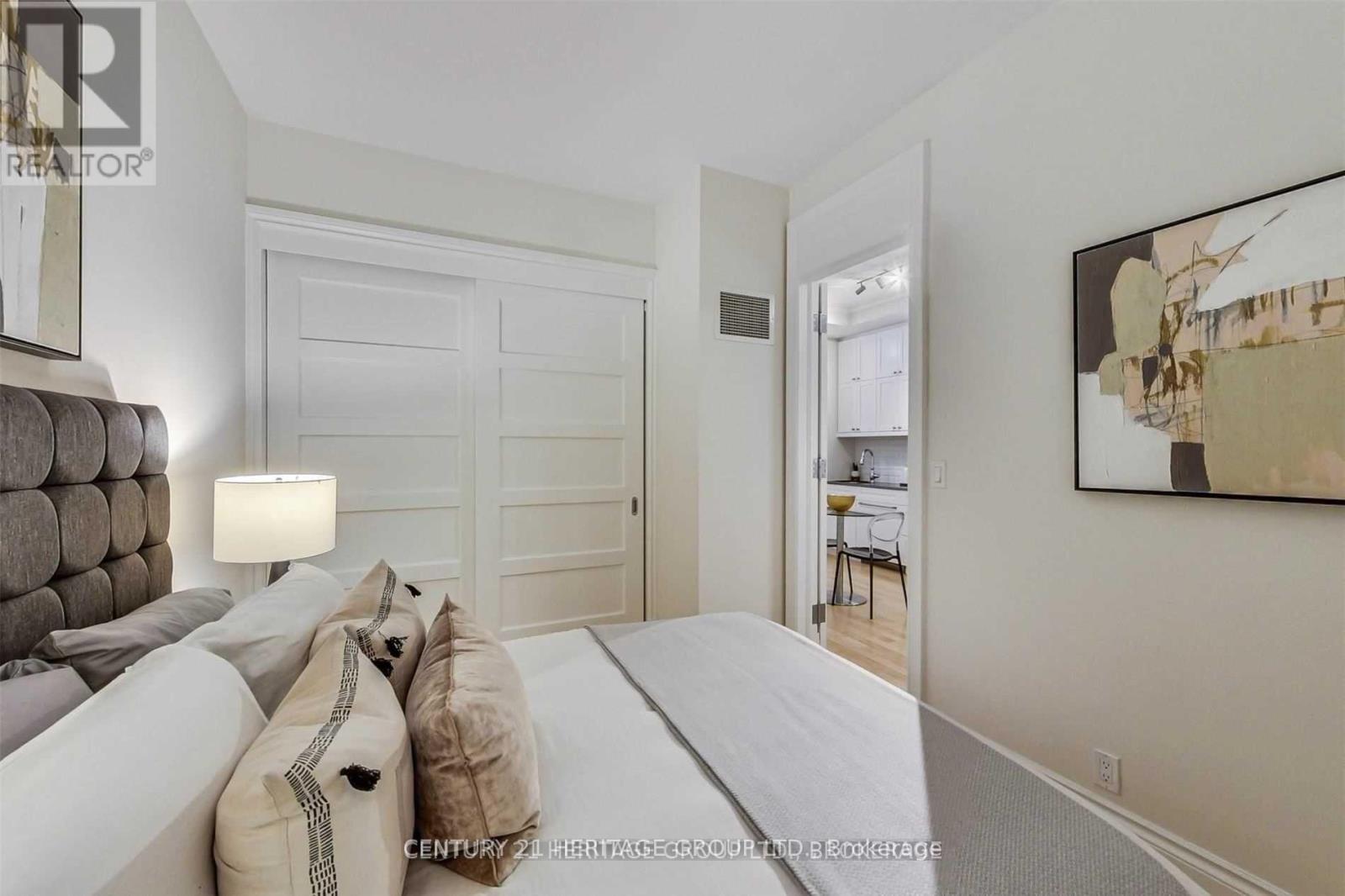 445 - 22 Leader Lane, Toronto, Ontario  M5E 0B2 - Photo 11 - C12554594