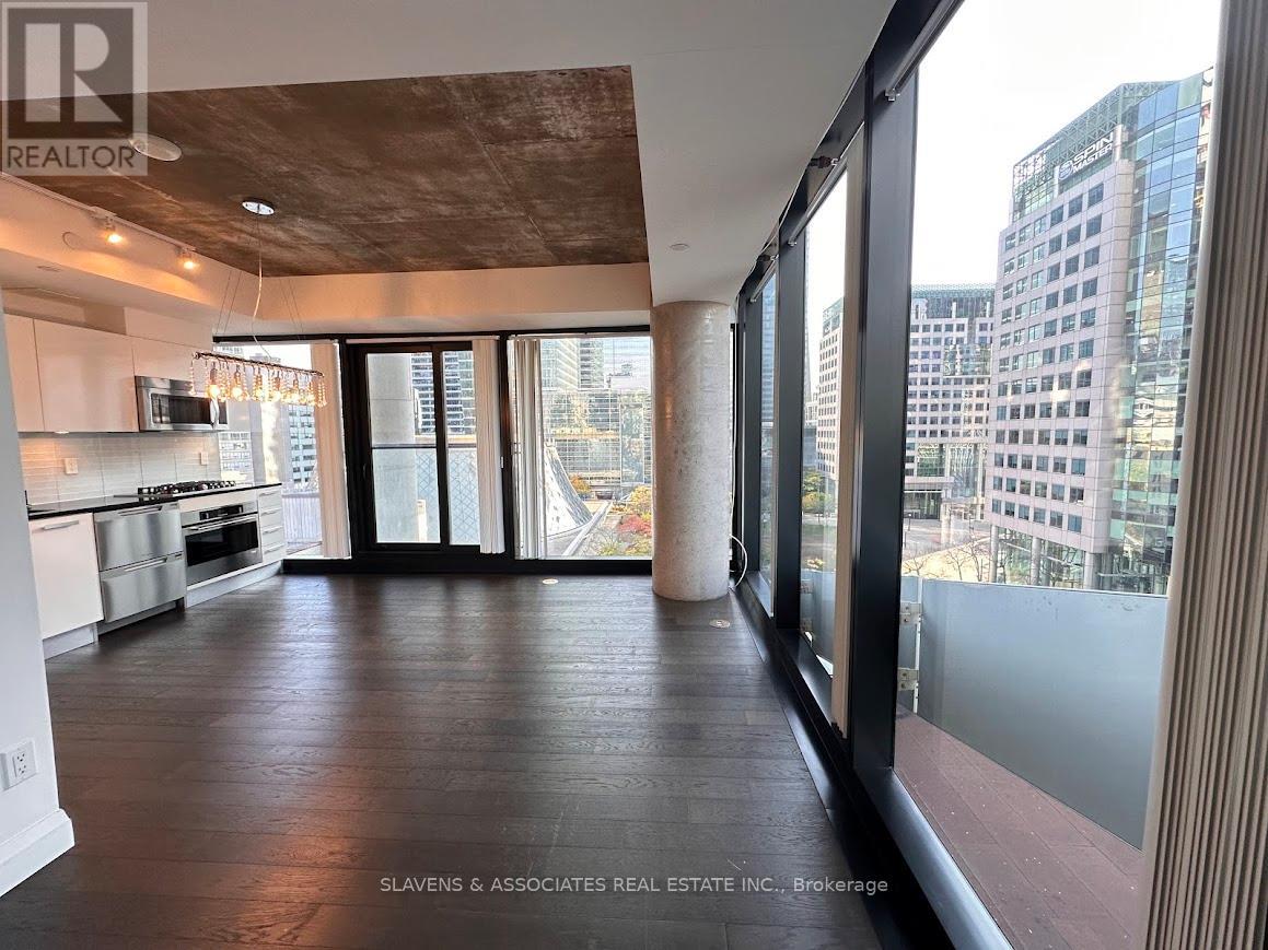 706 - 224 King Street W, Toronto, Ontario  M5H 0A6 - Photo 2 - C12554624