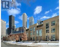 TH121 - 223 DUPLEX AVENUE, Toronto, Ontario