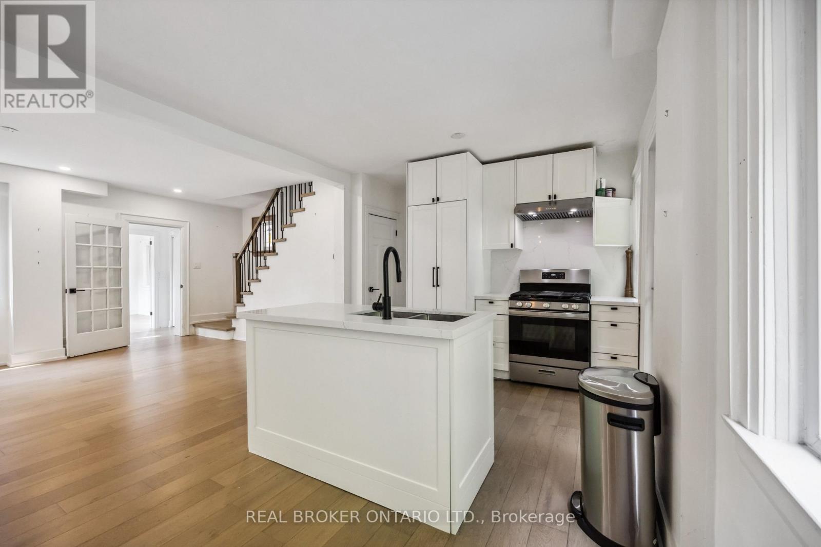 658 Davenport Road, Toronto, Ontario  M5R 1K9 - Photo 13 - C12554640