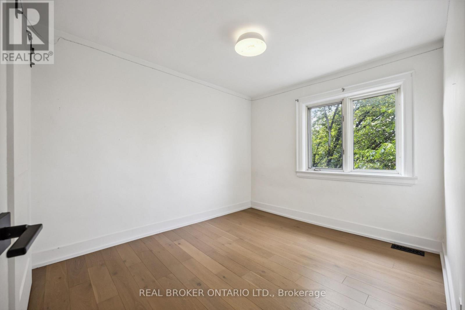 658 Davenport Road, Toronto, Ontario  M5R 1K9 - Photo 17 - C12554640