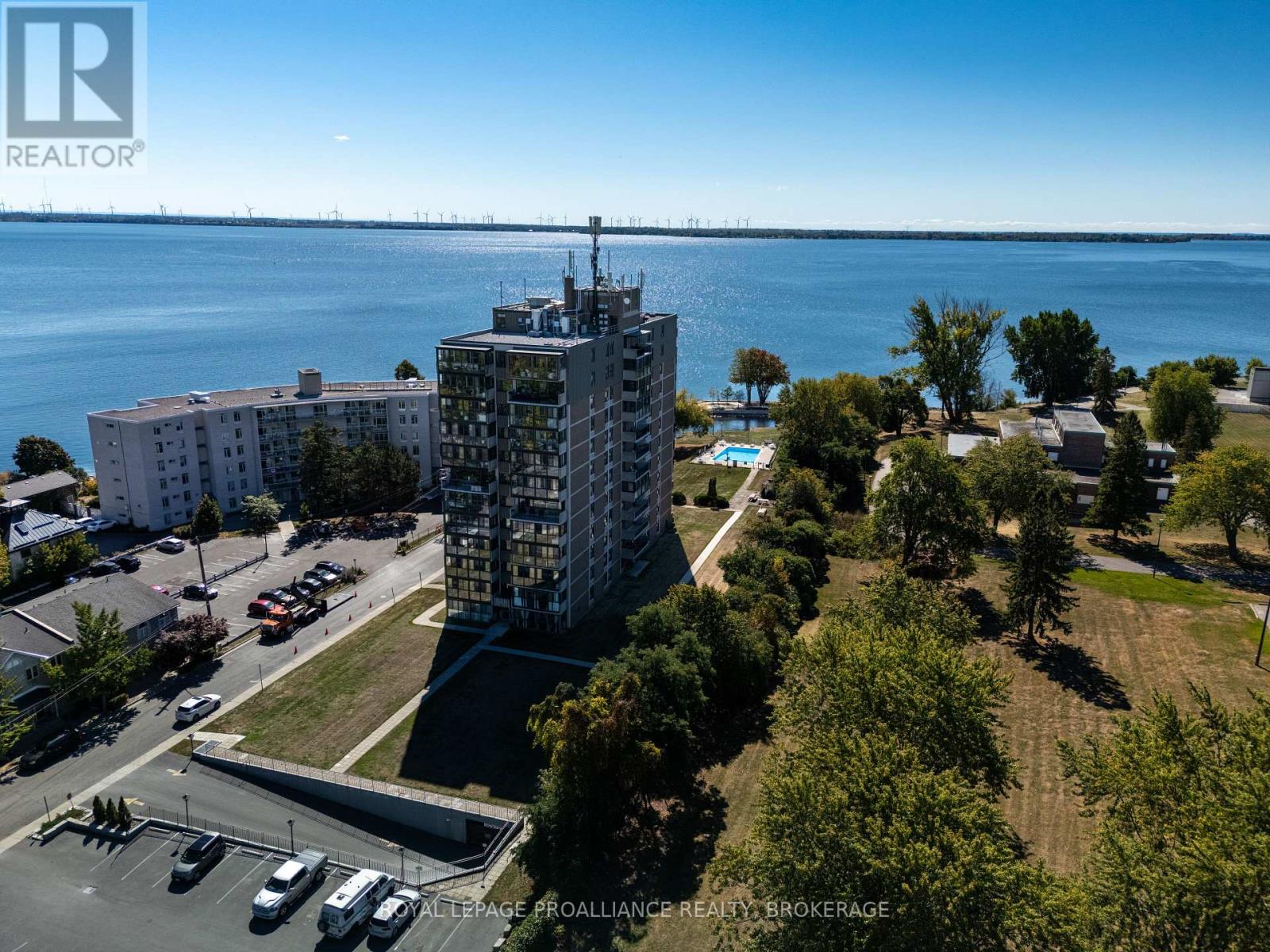 501 - 2 Mowat Avenue, Kingston, Ontario K7M 1K1 - Photo 1 - X12554678