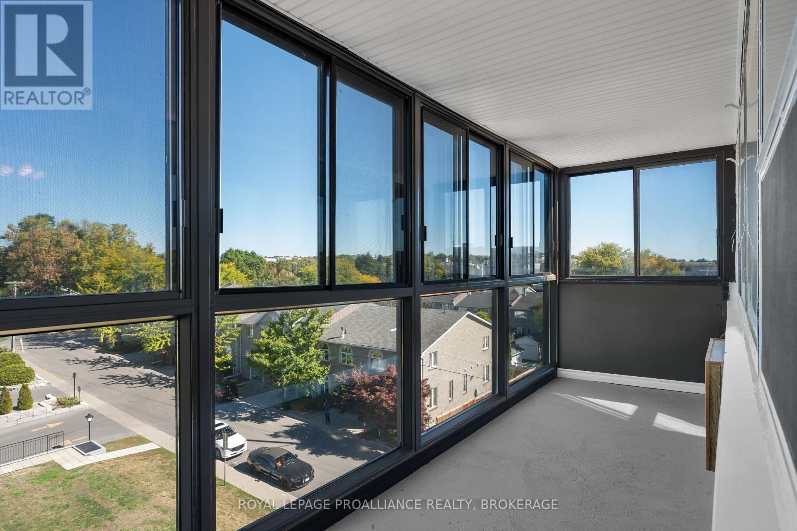 501 - 2 Mowat Avenue, Kingston, Ontario K7M 1K1 - Photo 16 - X12554678