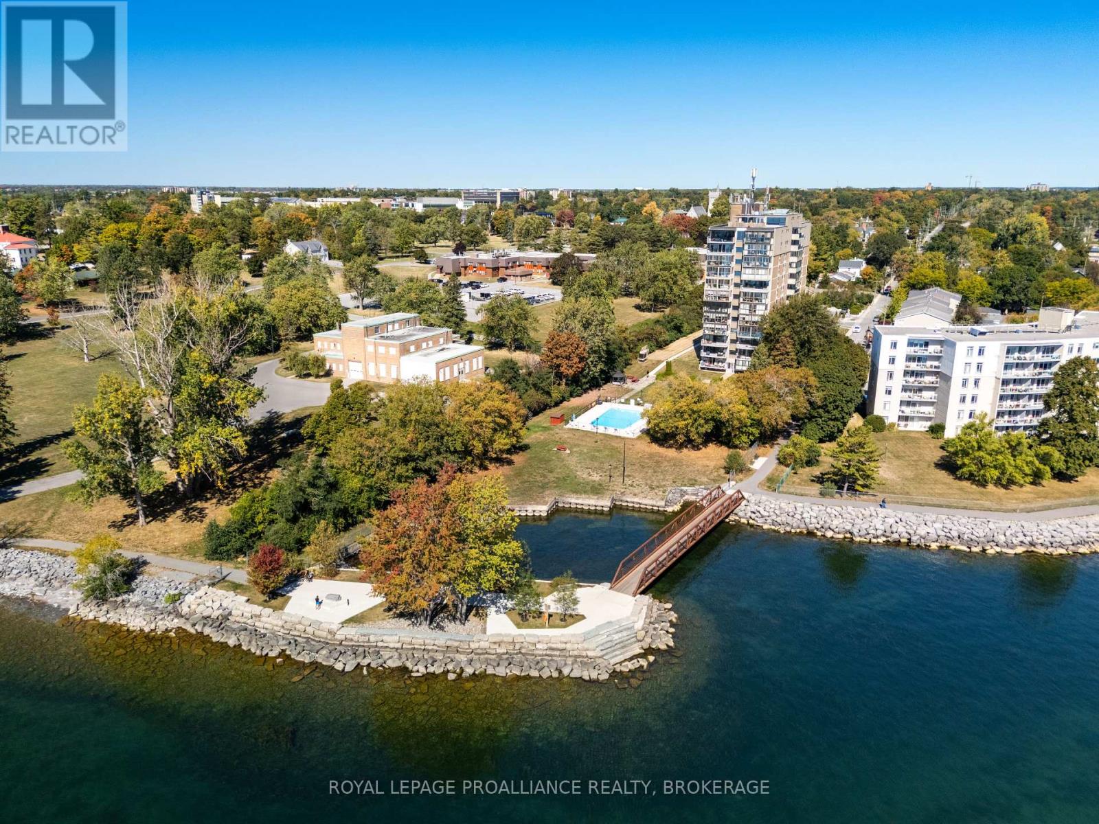 501 - 2 Mowat Avenue, Kingston, Ontario K7M 1K1 - Photo 2 - X12554678