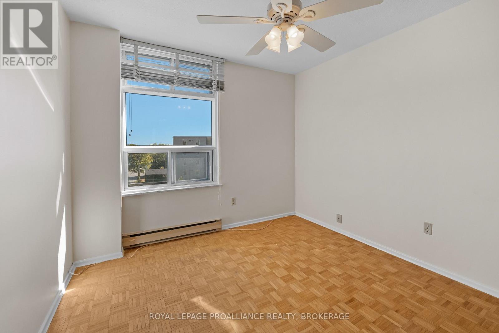 501 - 2 Mowat Avenue, Kingston, Ontario K7M 1K1 - Photo 20 - X12554678