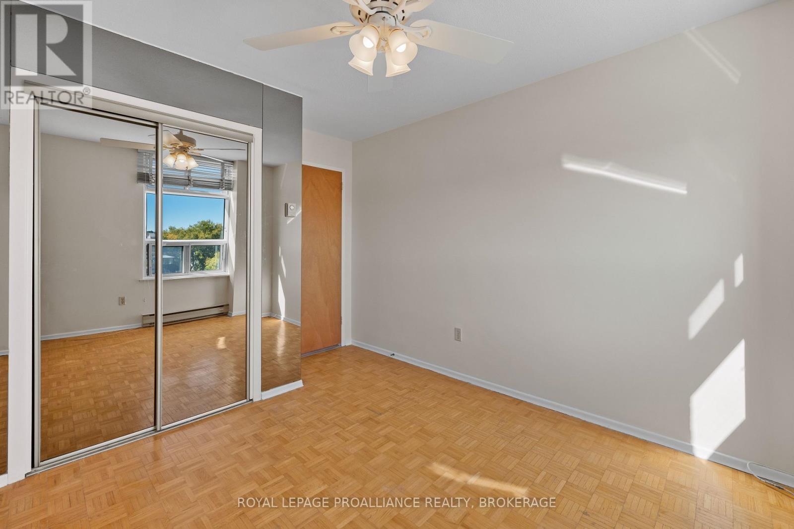 501 - 2 Mowat Avenue, Kingston, Ontario K7M 1K1 - Photo 21 - X12554678