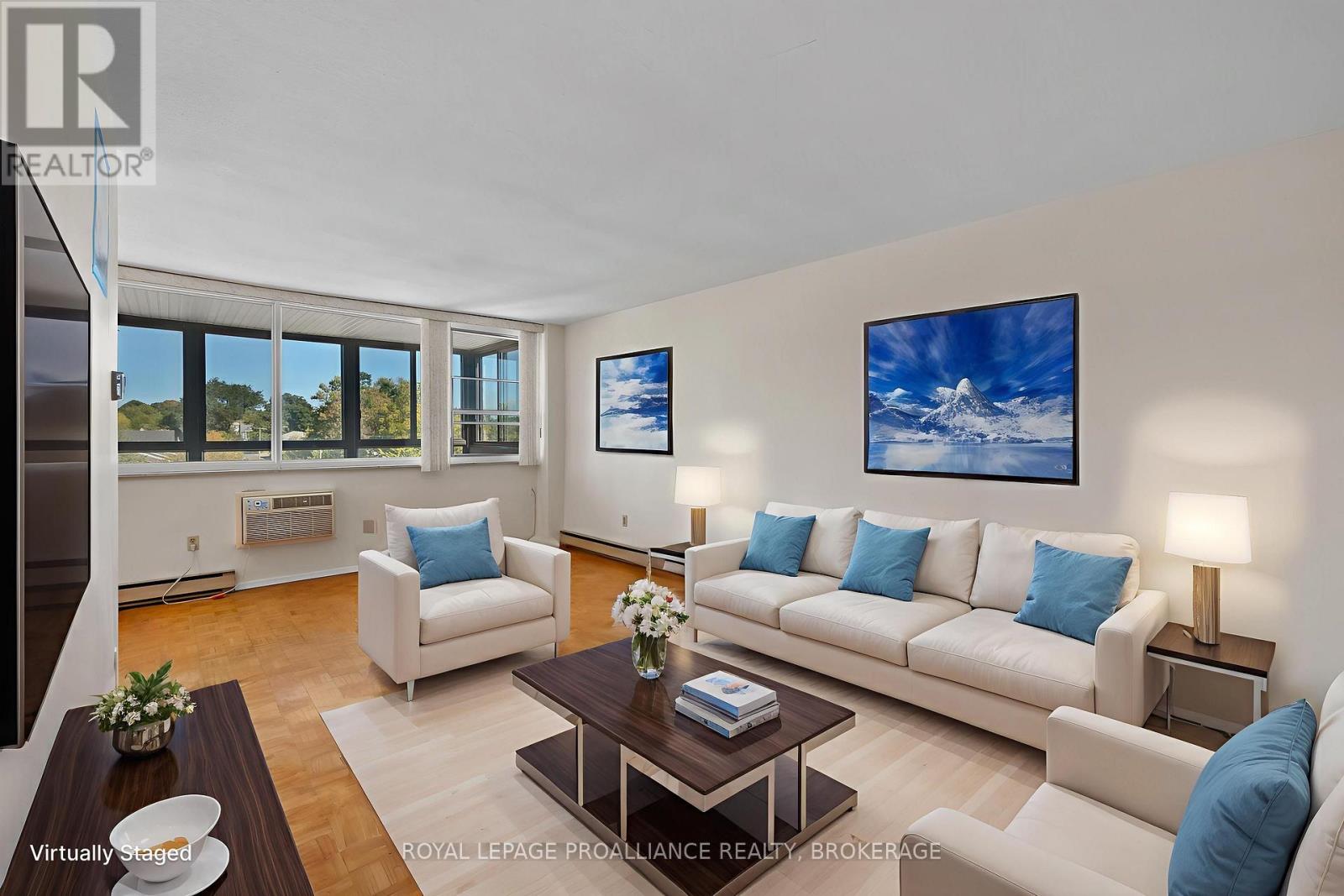 501 - 2 Mowat Avenue, Kingston, Ontario K7M 1K1 - Photo 8 - X12554678