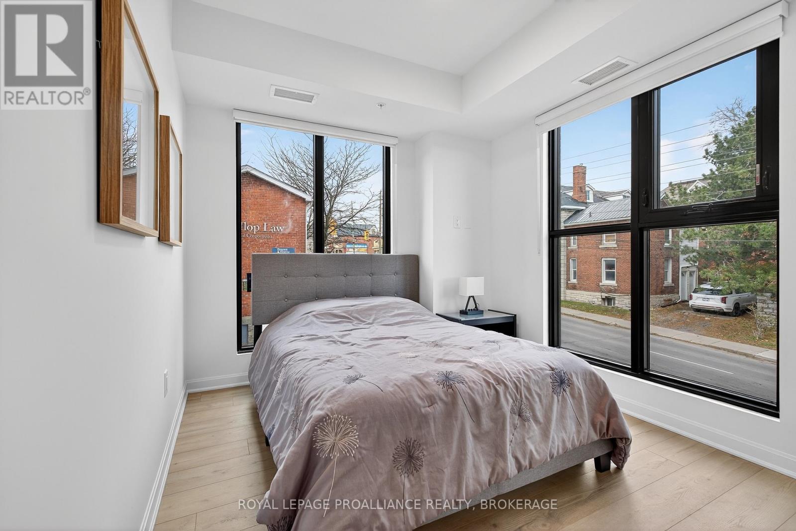 217 - 223 Princess Street, Kingston, Ontario  K7L 1B3 - Photo 11 - X12554820