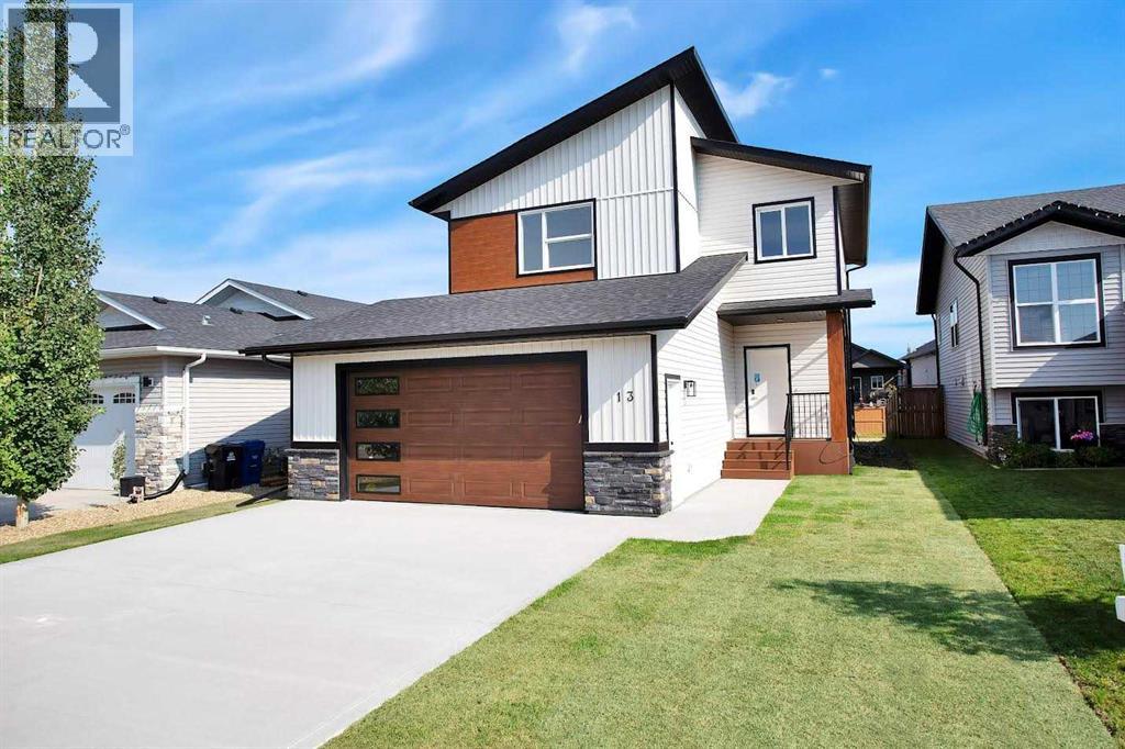 13 Murphy Close, Blackfalds, Alberta  T4M 0H5 - Photo 1 - A2246315