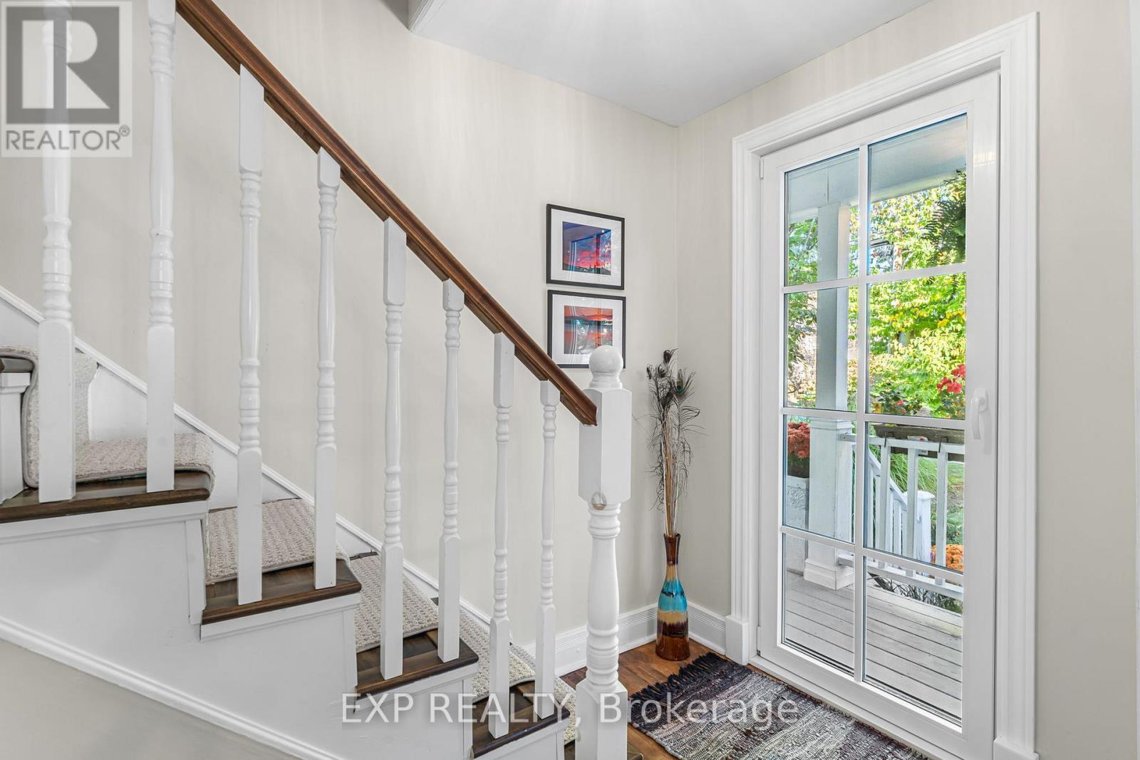 24 Robinson Street S, Grimsby, Ontario  L3M 3C4 - Photo 23 - X12474752