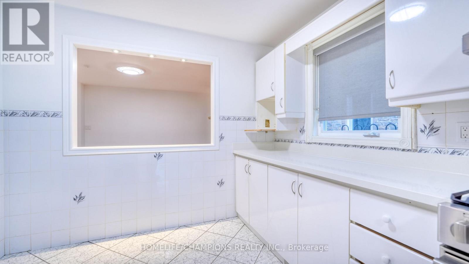 9 Seagrave Crescent, Toronto, Ontario  M1W 3H6 - Photo 15 - E12554604