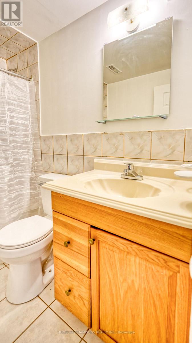 9 Seagrave Crescent, Toronto, Ontario  M1W 3H6 - Photo 38 - E12554604