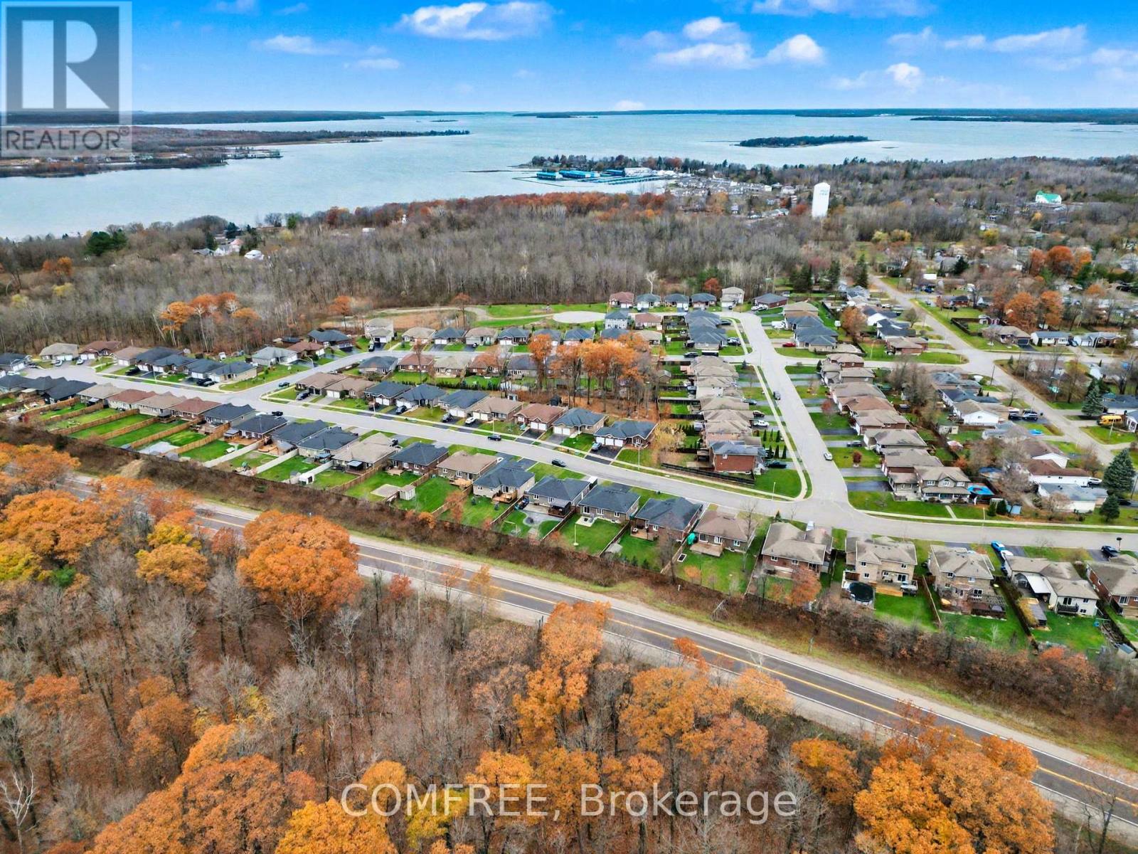 22 Hunter Avenue, Tay (Victoria Harbour), Ontario L0K 2A0 - Photo 33 - S12554800