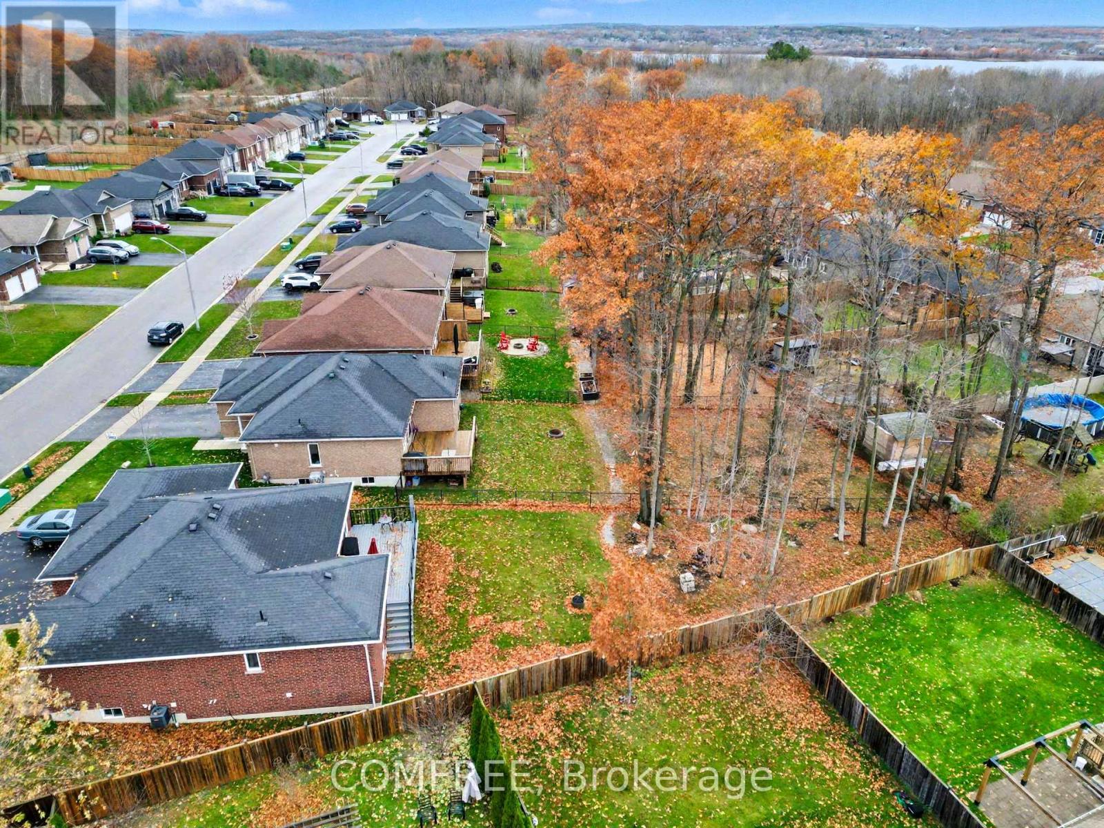 22 Hunter Avenue, Tay (Victoria Harbour), Ontario L0K 2A0 - Photo 35 - S12554800