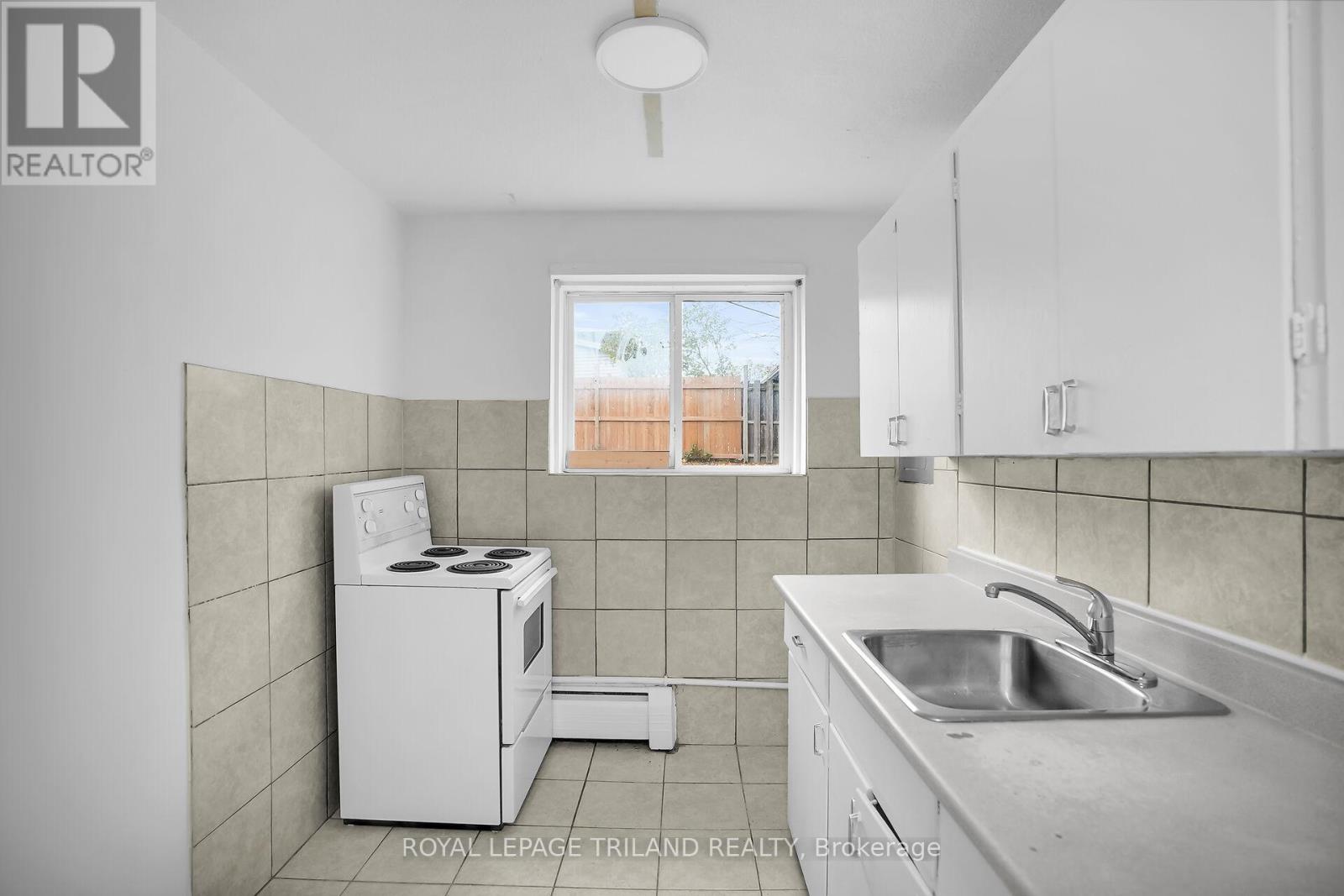 6 - 852 Trafalgar Street, London East, Ontario  N5Z 1E7 - Photo 7 - X12554922