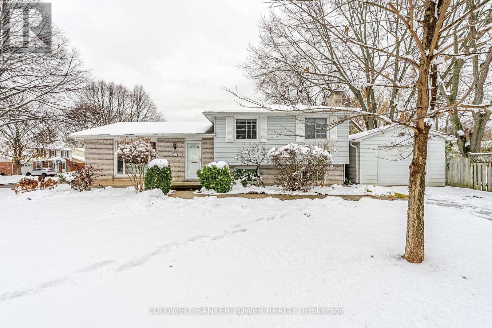 29 Nottinghill Crescent, London South, Ontario  N6K 1P9 - Photo 1 - X12554924