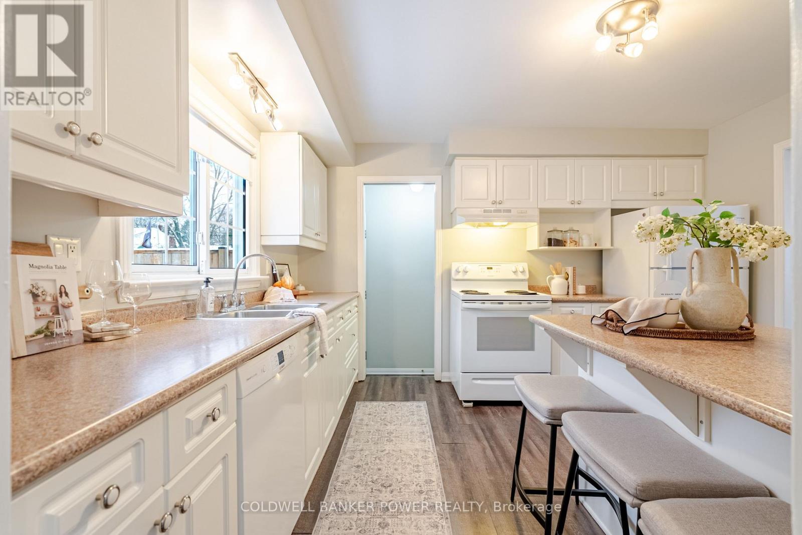 29 Nottinghill Crescent, London South, Ontario  N6K 1P9 - Photo 12 - X12554924