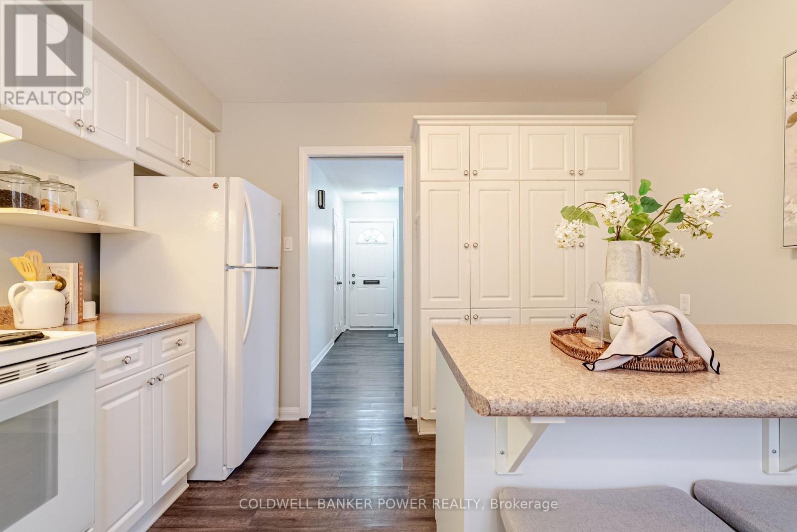 29 Nottinghill Crescent, London South, Ontario  N6K 1P9 - Photo 14 - X12554924