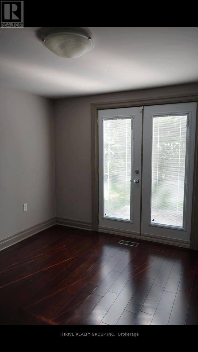 12 Edith Street, London North, Ontario  N6H 2E8 - Photo 6 - X12554932