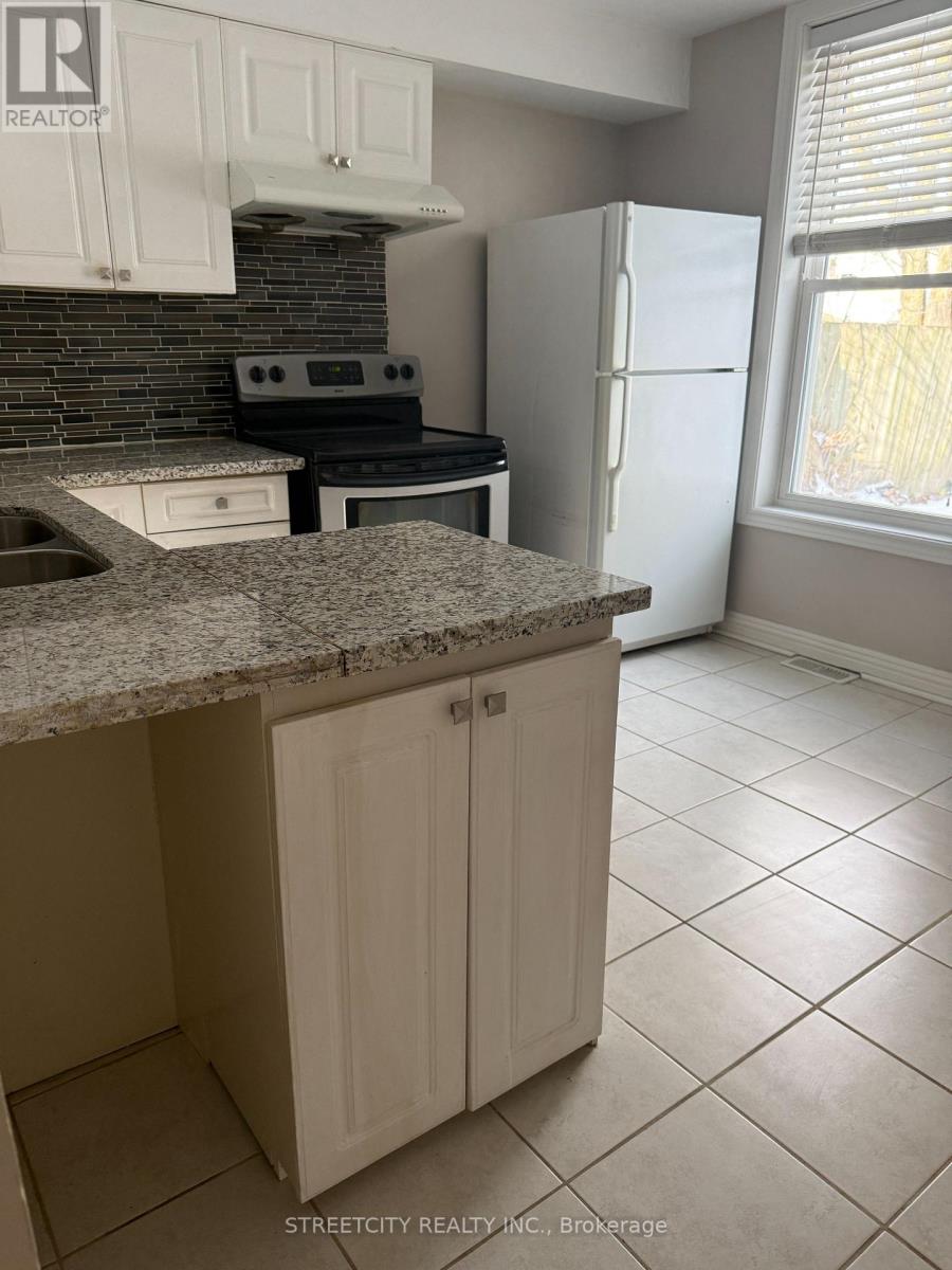 230 Hill Street, London East, Ontario  N6B 1C9 - Photo 8 - X12554940