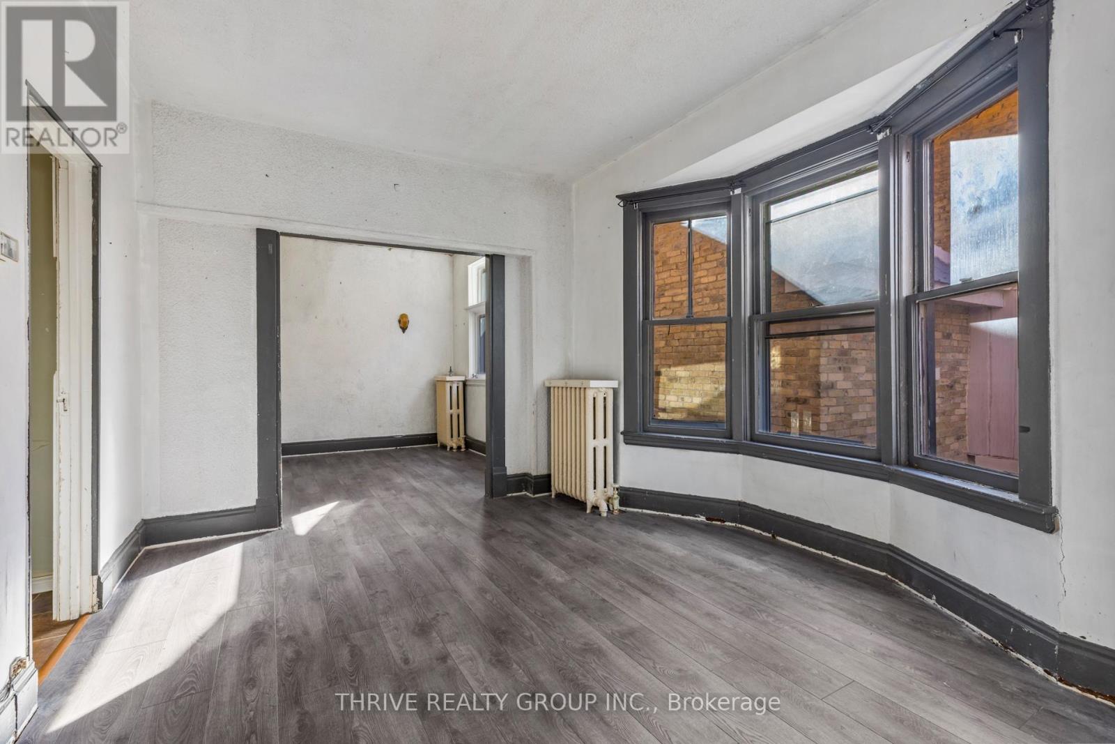 11 Forest Avenue, St. Thomas, Ontario  N5R 2J1 - Photo 5 - X12554988