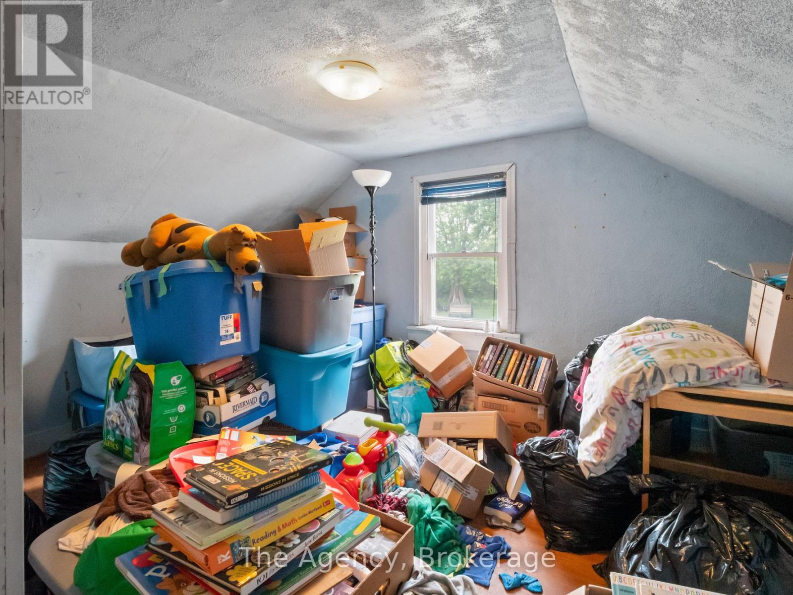 567 Killaly Street E, Port Colborne, Ontario L3K 2J8 - Photo 17 - X12289574