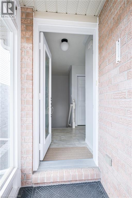 2926 Addison Street, Burlington, Ontario L7M 4K4 - Photo 4 - 40774369