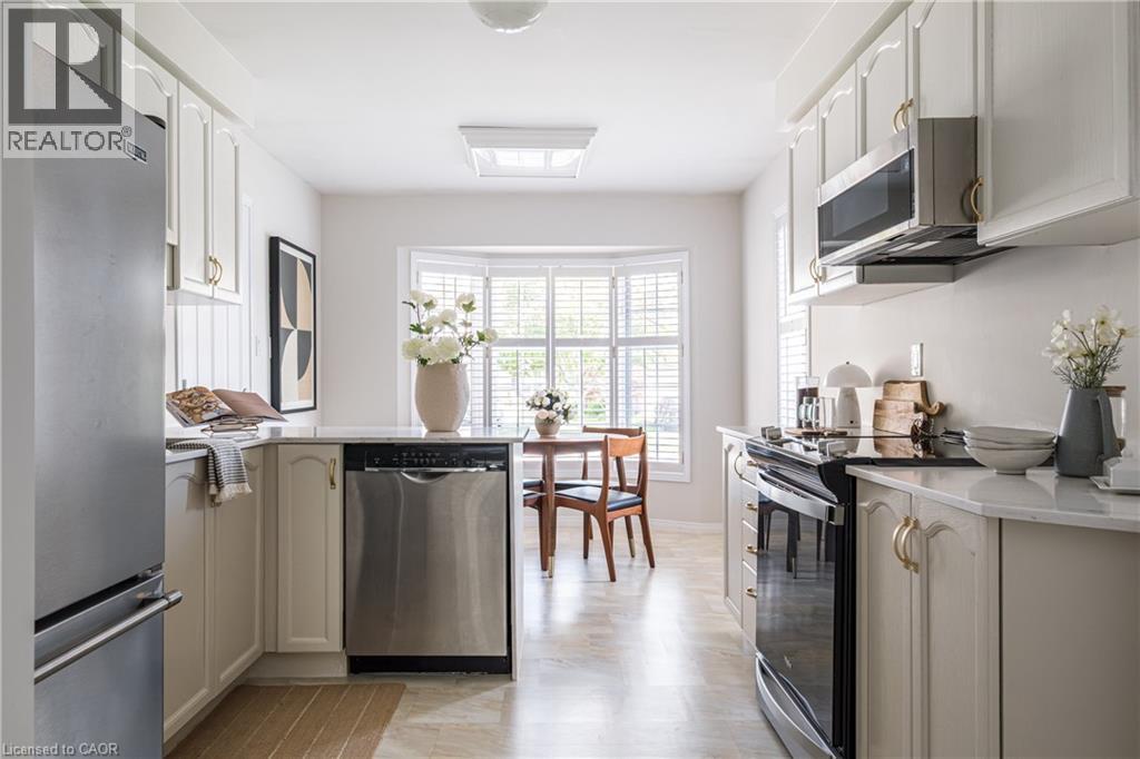 2926 Addison Street, Burlington, Ontario L7M 4K4 - Photo 6 - 40774369