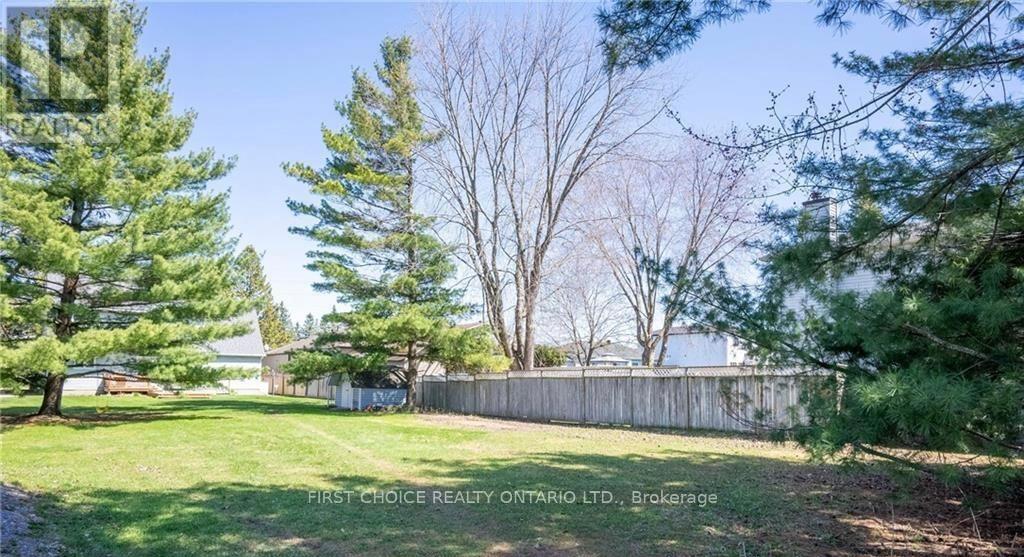 1547 Vercheres Street, Ottawa, Ontario  K1C 7C7 - Photo 30 - X12554892