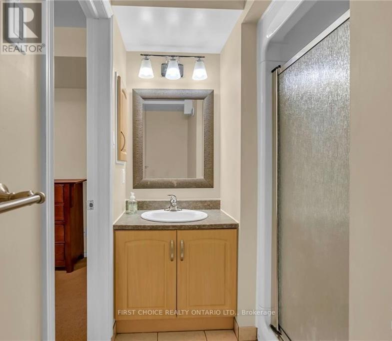 1547 Vercheres Street, Ottawa, Ontario  K1C 7C7 - Photo 9 - X12554892