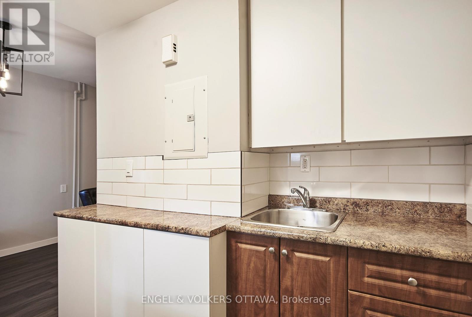 1 - 24 St Francis Street, Ottawa, Ontario  K1Y 1W5 - Photo 10 - X12554936