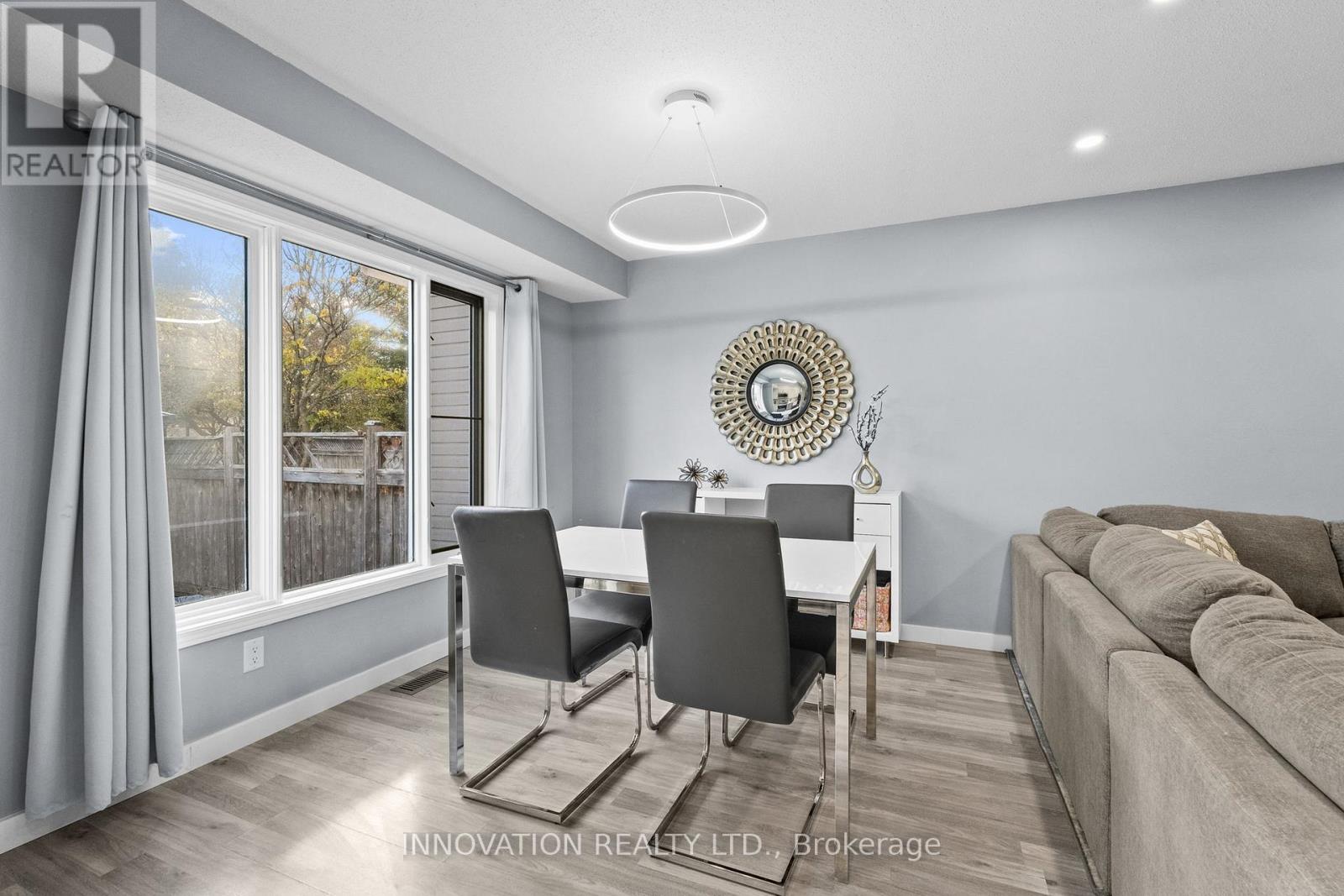 20 Banchory Crescent, Ottawa, Ontario  K2K 2V4 - Photo 8 - X12554954