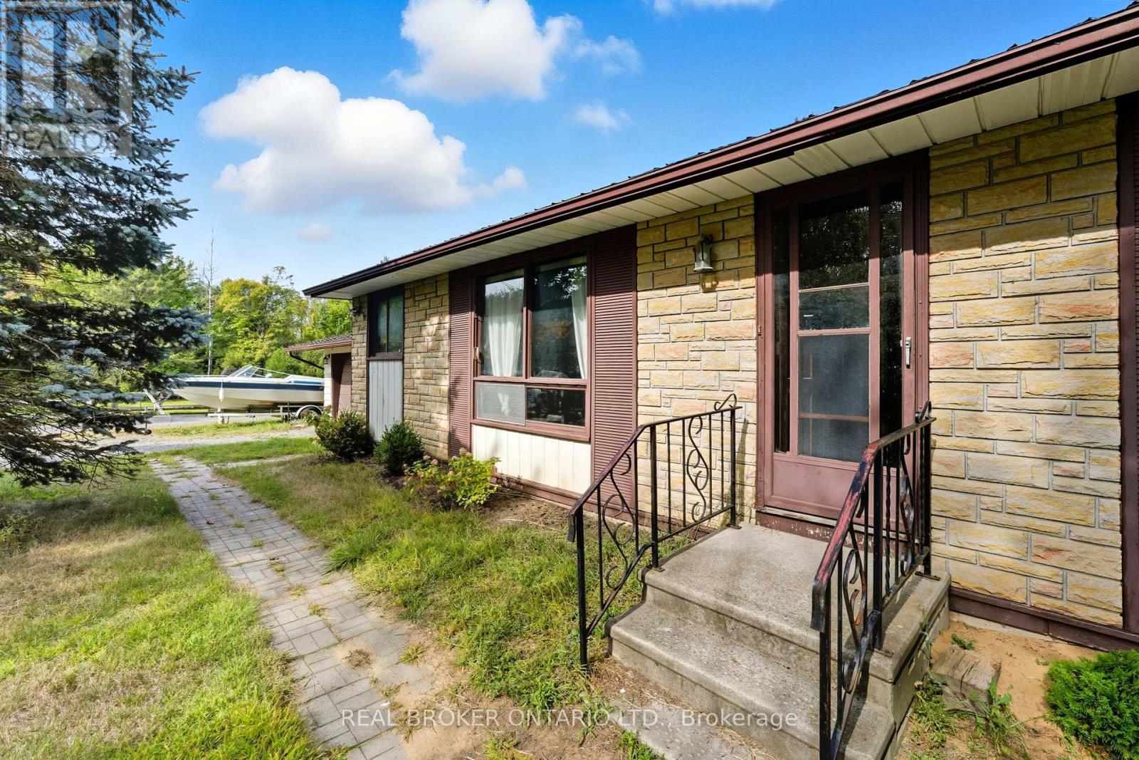 2627 Donnelly Drive, Ottawa, Ontario  K0G 1J0 - Photo 5 - X12554968