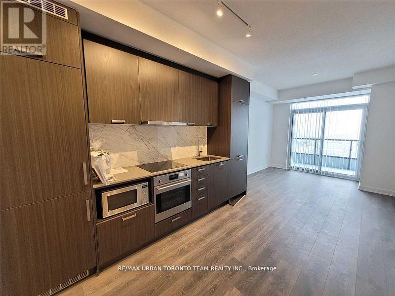 1712 - 10 Honeycrisp Crescent, Vaughan, Ontario  L4K 0M7 - Photo 3 - N12554542