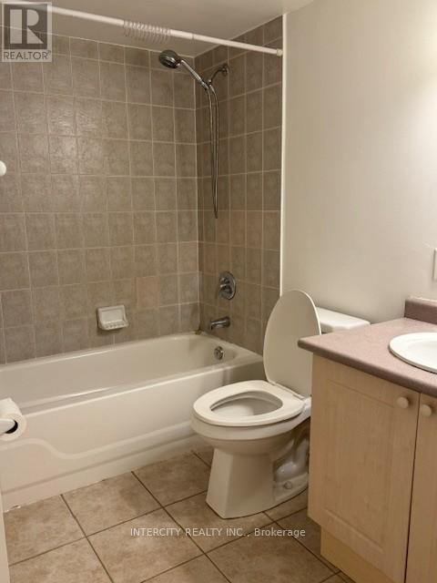 304 - 250 Pine Grove Road, Vaughan, Ontario  L4L 9M6 - Photo 6 - N12554626